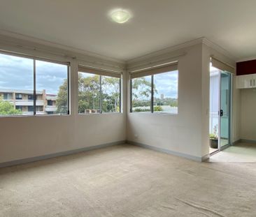 38/41 Roseberry Street, - Photo 3