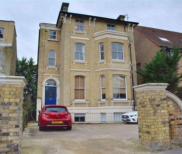 Vanbrugh Park Road West, London, SE3 - Photo 2