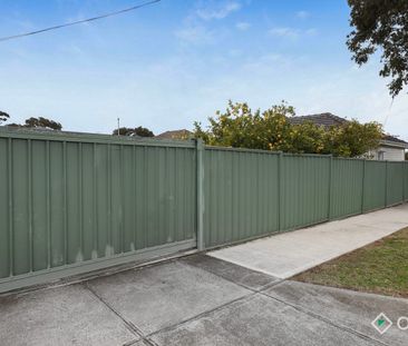 Spacious Family Home in a Convenient Location - Photo 6