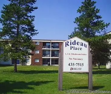 Rideau Place | 10620/10630 42 Avenue, Edmonton - Photo 1