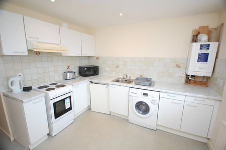2 bedroom apartment to rent - Photo 4