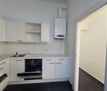 Sehr helle, unbefristete Stilaltbauwohnung ( 2 er WG geeignet ) Näh... - Photo 3