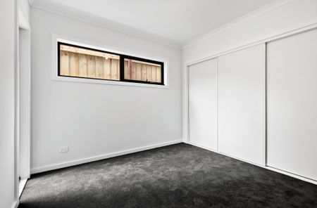 2 Lotus Close, Mooroolbark - Photo 4