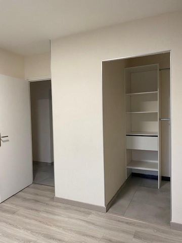Location Appartement 5 pièces 75m² LA VOULTE SUR RHONE 07800 - Photo 3