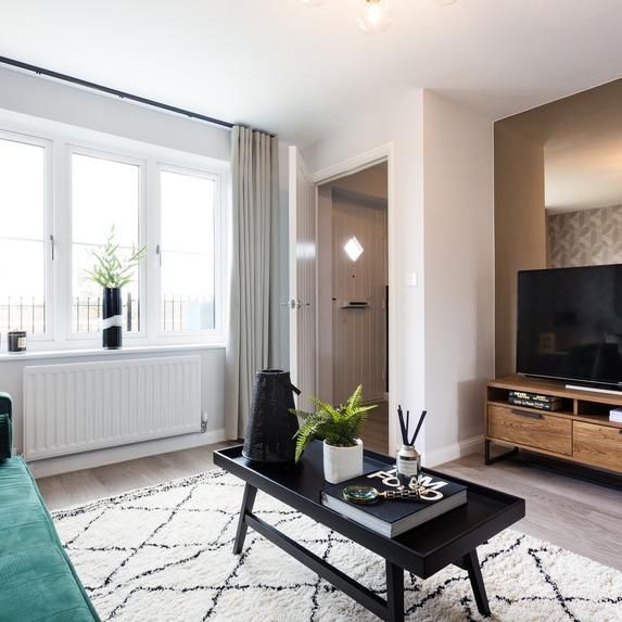 3 bedroom semi-detached house to rent - Photo 1