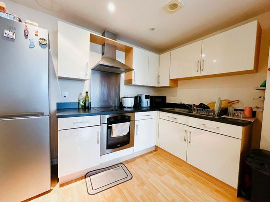 1 bedroom Flat To Let - Photo 1