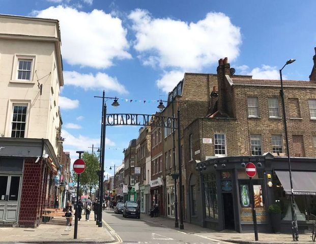 3 bedroom flat to rent - Photo 1