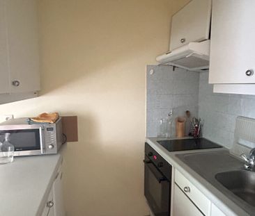 Location Appartement 1 pièce 27m² - Photo 3