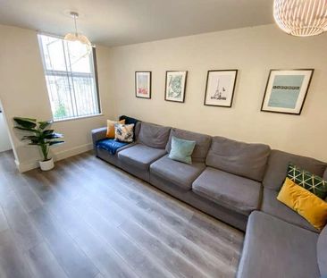 Kelso Road, L6 - Photo 1