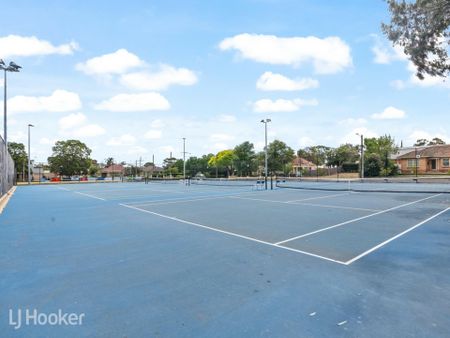 2/32 Hereford Avenue, Trinity Gardens SA, Belconnen - Photo 4