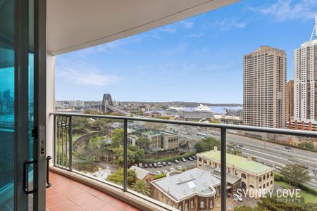 AMAZING VIEWS OF SYDNEY HARBOUR | Unfurnished - Photo 5