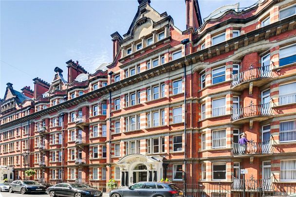Clarence Gate Gardens, Marylebone, NW1, London - Photo 1