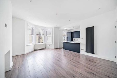 Larkfield Road, Richmond, TW9 - Photo 2