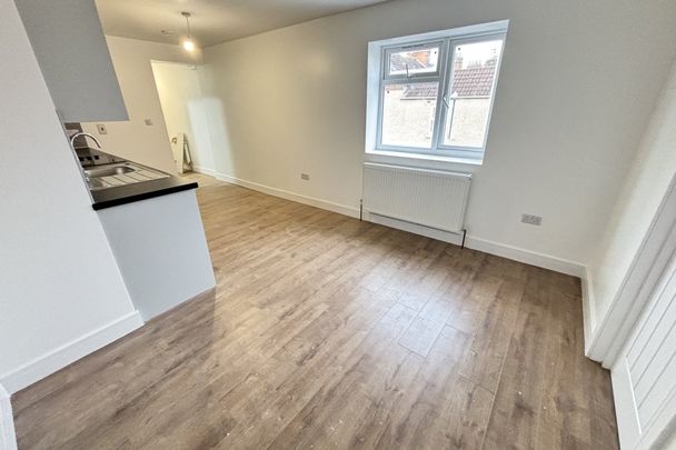 Lawford Road - Photo 1