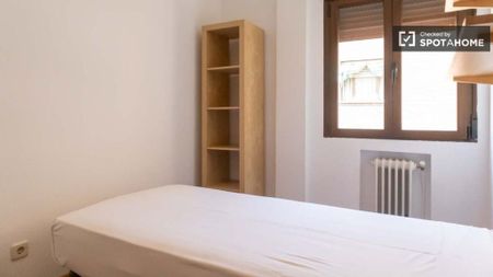 4 room luxury Apartment for rent in Madrid, Autonomous Region of Madrid - Foto 5