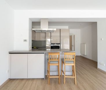 Lichtdurchflutete 5-Zimmer-Wohnung mit Terrasse und Garten in Linz ... - Photo 2