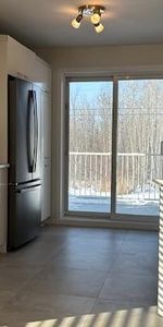 Grand Condo 4 1/2 a louer disponible maintenant - Photo 3