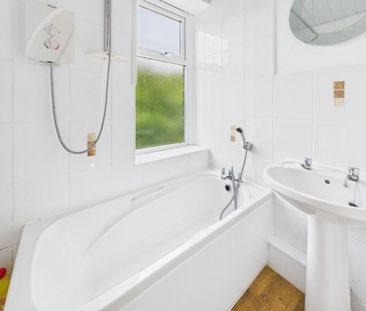 3 bedroom House To Let - Photo 6