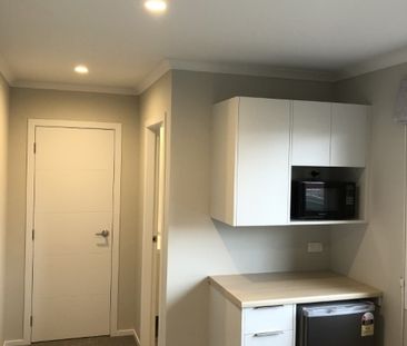Brand New Studio Townhouse – Fully Furnished & All Utilities Included! - Photo 6
