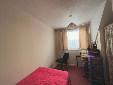 Park Mead, Taunton, Monkton Heathfield - Photo 3