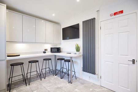 5 bedroom terraced house to rent - Photo 5