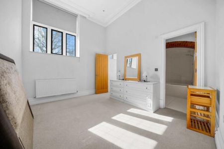 Courtyard House Mill Hill NW7 - Photo 5