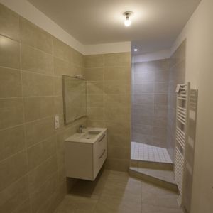 T3 Parking - Climatisation - Cuisine équipée, - Photo 2