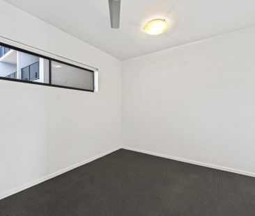 Spacious & Modern 'Foundry' Apartment - Photo 3