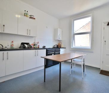 House share to rent - Photo 1