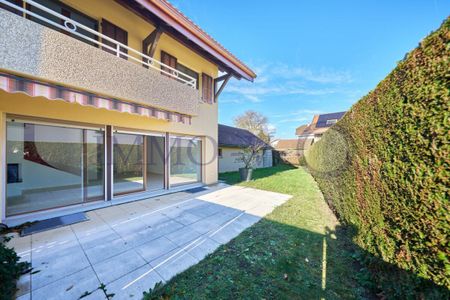 IDEALEMENT SITUEE AU CALME AVEC JARDIN - Foto 2