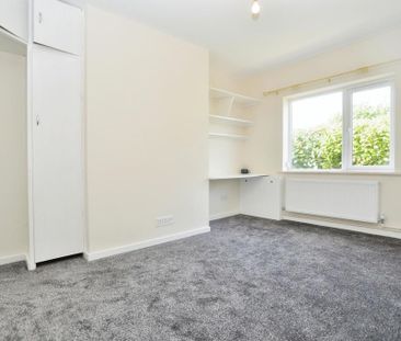 4 bedroom bungalow to rent - Photo 2