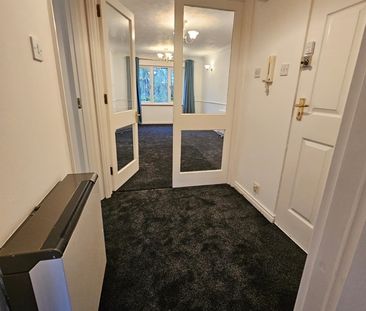 1 Bed Flat, Waterside Close, IG11 - Photo 5