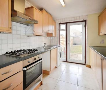 3 bedroom terraced house to rent - Photo 4