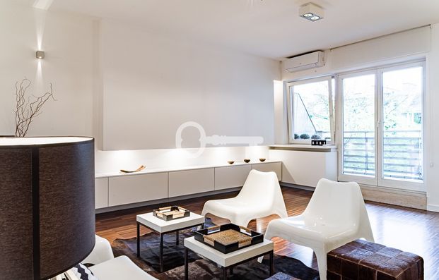 Warszawa, Śródmieście, Śródmieście Powiśle, Czerniakowska - Photo 1