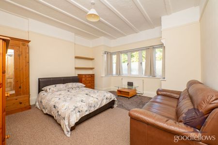 3 bedroom flat to rent, - Photo 3