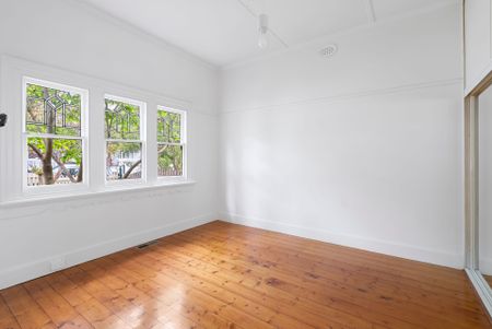 Charming Californian Bungalow in Leafy Moonee Ponds - Photo 2