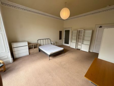 4 bedroom apartment to rent - Photo 3