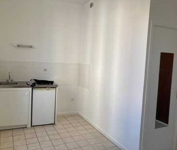 Location Appartement 1 pièce 25m² GRENOBLE 38000 - Photo 1