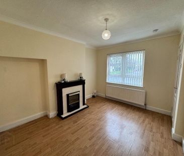 16 Queens Place, Lurgan, BT66 8BY - Photo 2