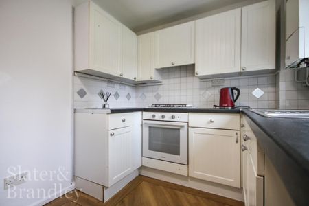 2 bedroom terraced house to rent - Photo 5