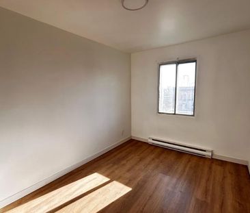 2 CH - 1 SDB - Montreal - $1,095 /mo - Photo 1