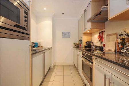 A well appointed 1 bedroom apartment located within this sought after and prestigious development overlooking St. Katharine's Dock Marina. - Photo 4