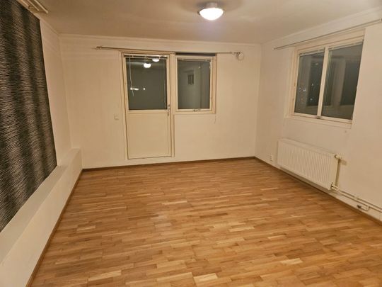 Övre Släktledsgatan, Göteborg - Photo 1