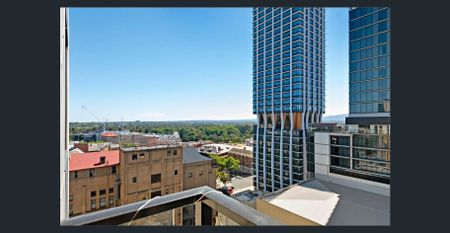 Bright & Spacious 2-Bedroom Apartment in the Heart of Adelaide - Photo 2