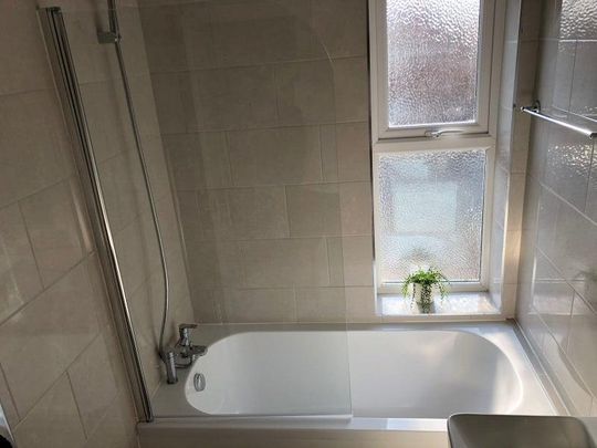 6 bedroom house share to rent - Photo 1