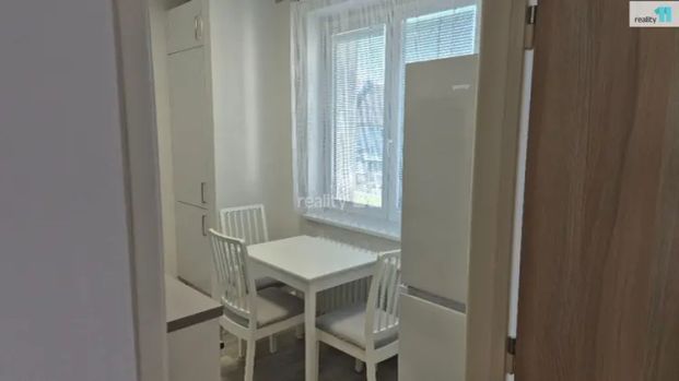 Pronájem bytu 2+1, 55 m - Fotografie 1