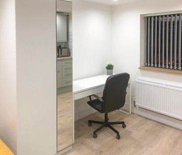 Studio to rent - Photo 3