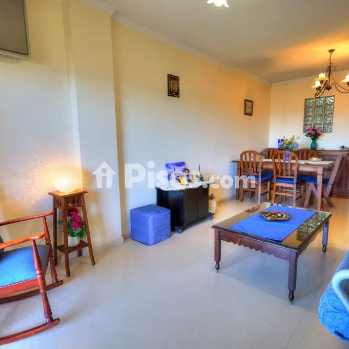 Piso en alquiler en Benajarafe - Photo 1