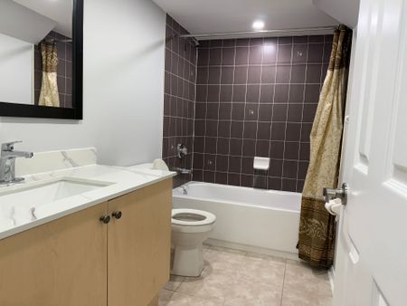 For Lease - 31 Flurry Circle, Brampton, Ontario - Photo 4