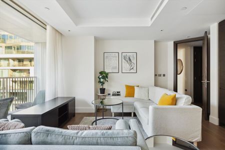 A modern two bedroom apartment with private balcony in Kensington, W14. - Photo 4